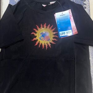 Kanu sun protection Black Tee with Colorful Sun Design